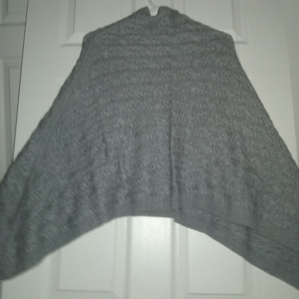 Woman's Gray Poncho